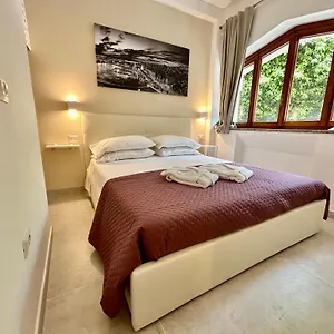 https://azuni-home-new.in-sardinia.net